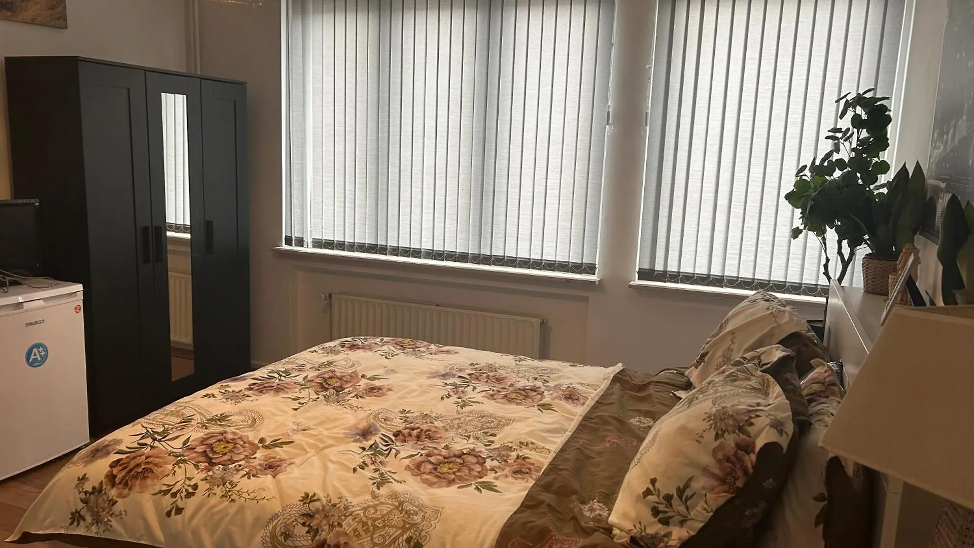 Friend House Bed & Breakfast Brussels Belgium